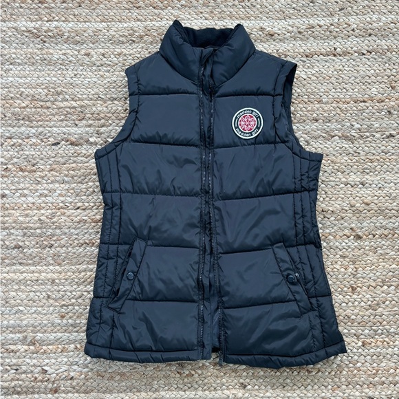 Madden Girl Black Puffer Vest size Medium like new - Picture 1 of 4